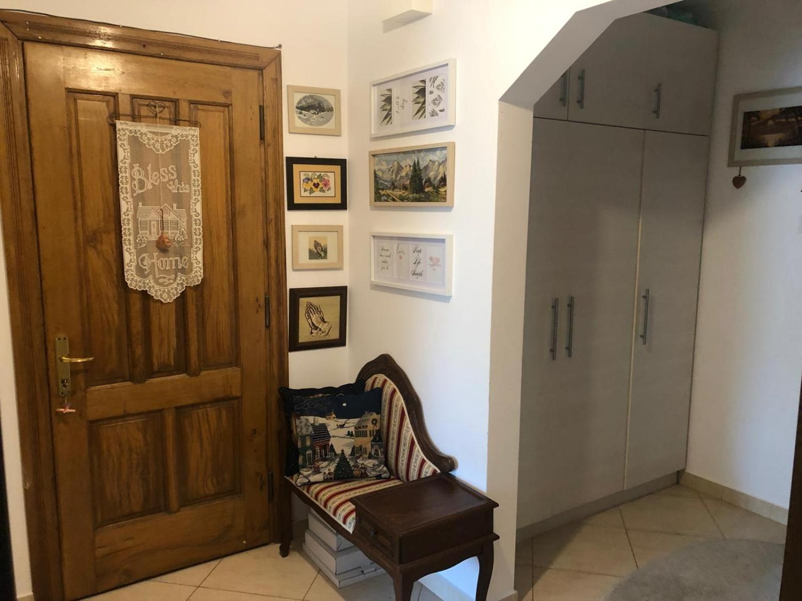 Apartament Cu 3 Camere La Poala Muntilor Fagaras فيكتوريا المظهر الخارجي الصورة