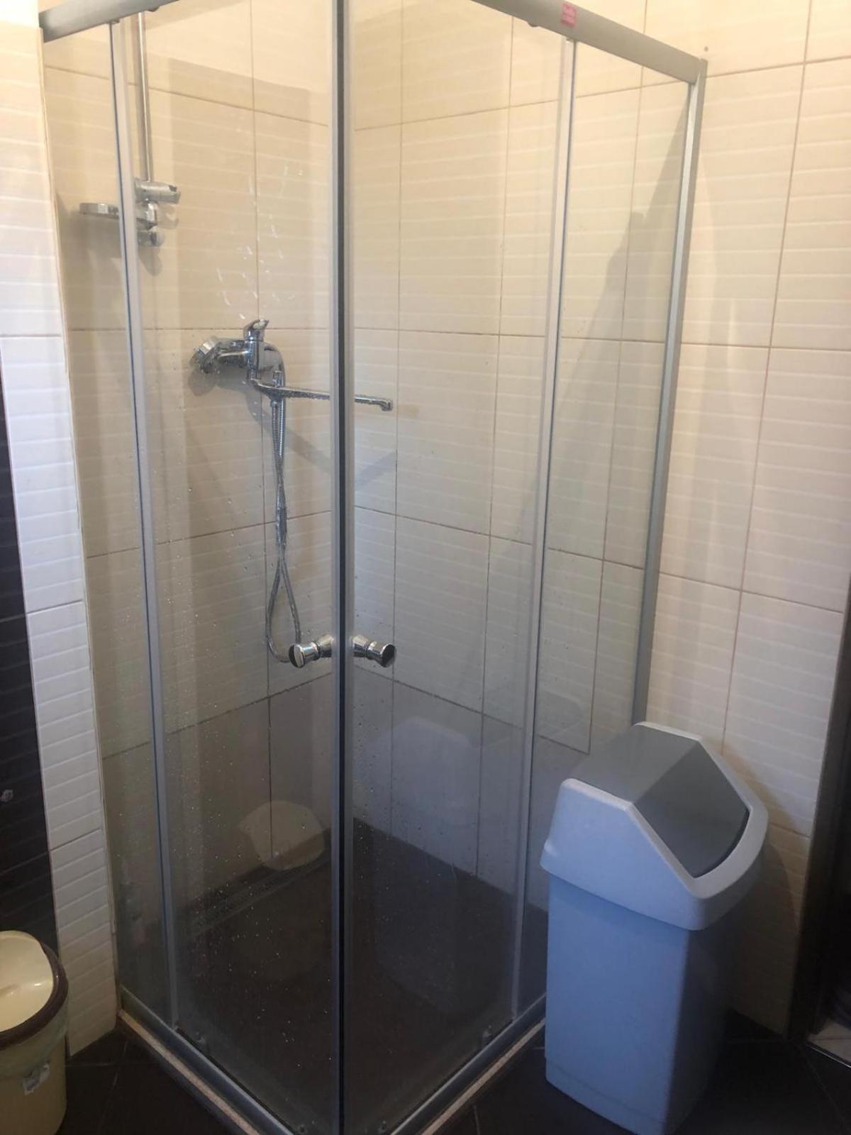 Apartament Cu 3 Camere La Poala Muntilor Fagaras فيكتوريا المظهر الخارجي الصورة