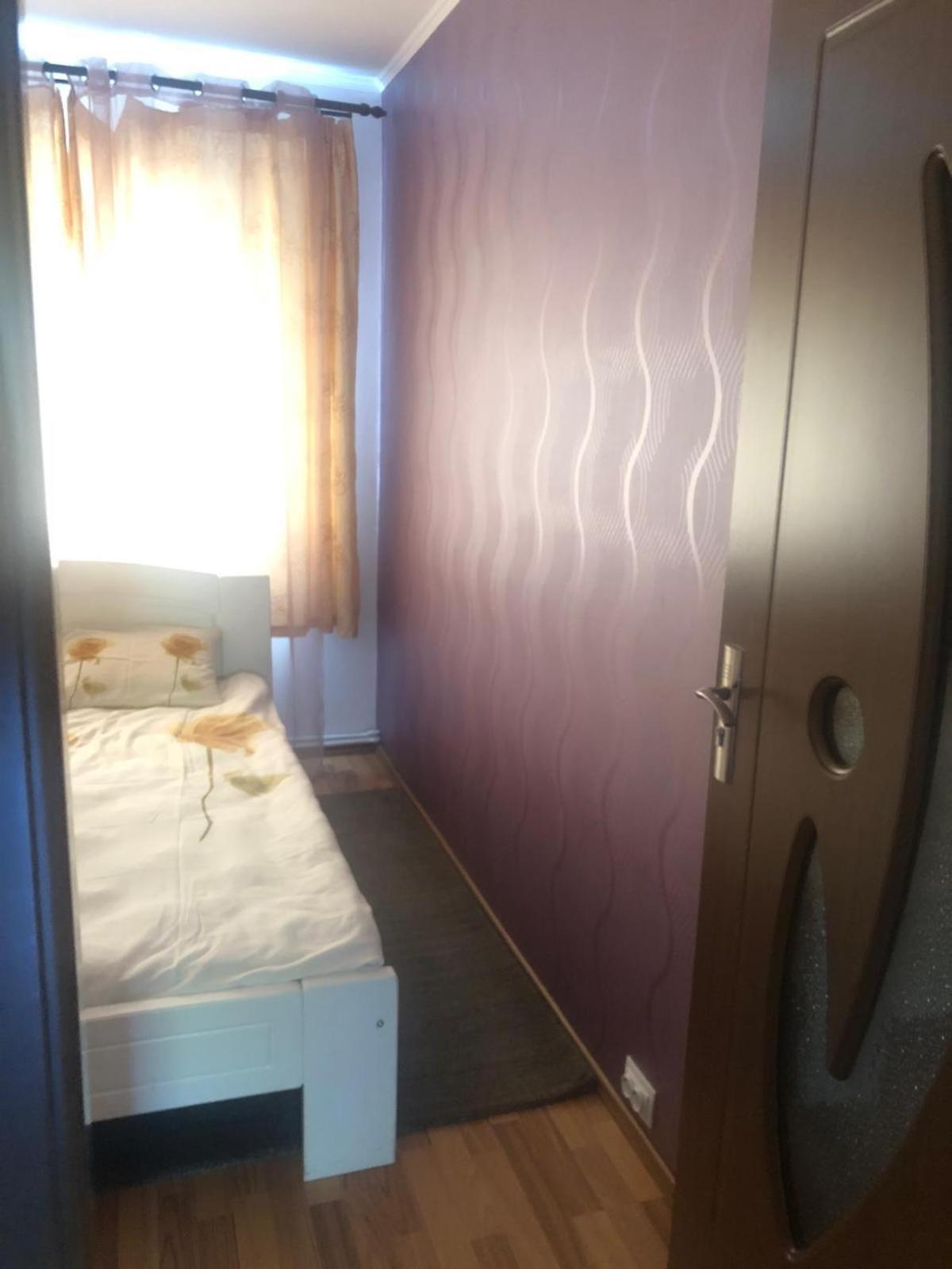 Apartament Cu 3 Camere La Poala Muntilor Fagaras فيكتوريا المظهر الخارجي الصورة